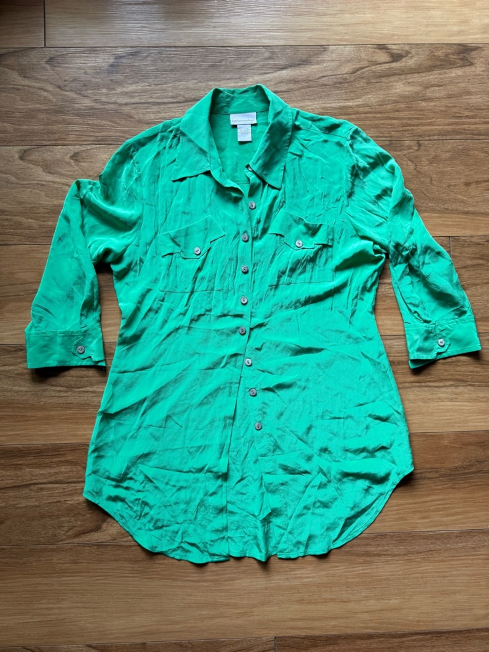 Soft Surroundings 100% Silk Green Button Front Blouse size Medium Shirt